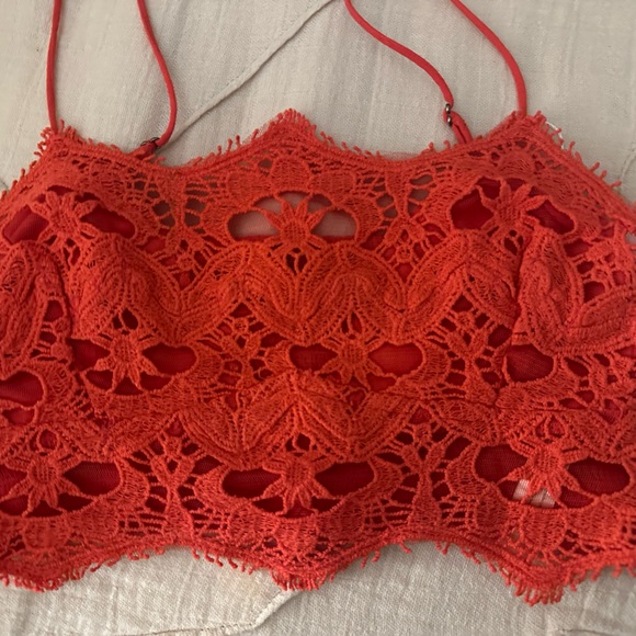 Free people crochet top/bralette - Picture 2 of 2